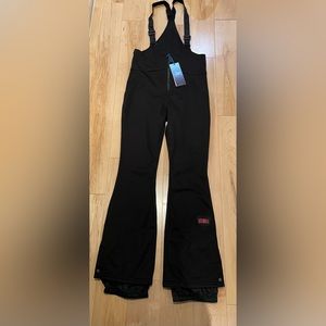NEW O’Neill Women’s Softshell Bib Ski Pants Black size L